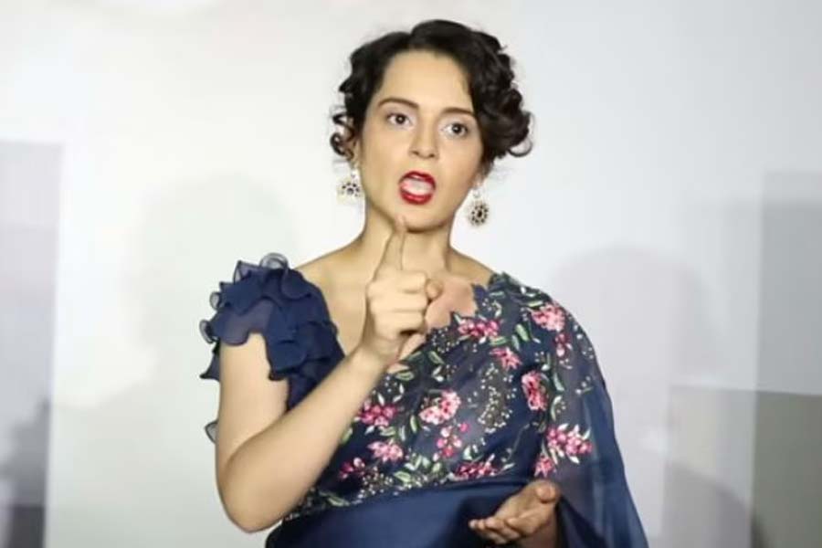 Kangana Ranaut rection on Bangladesh Situation