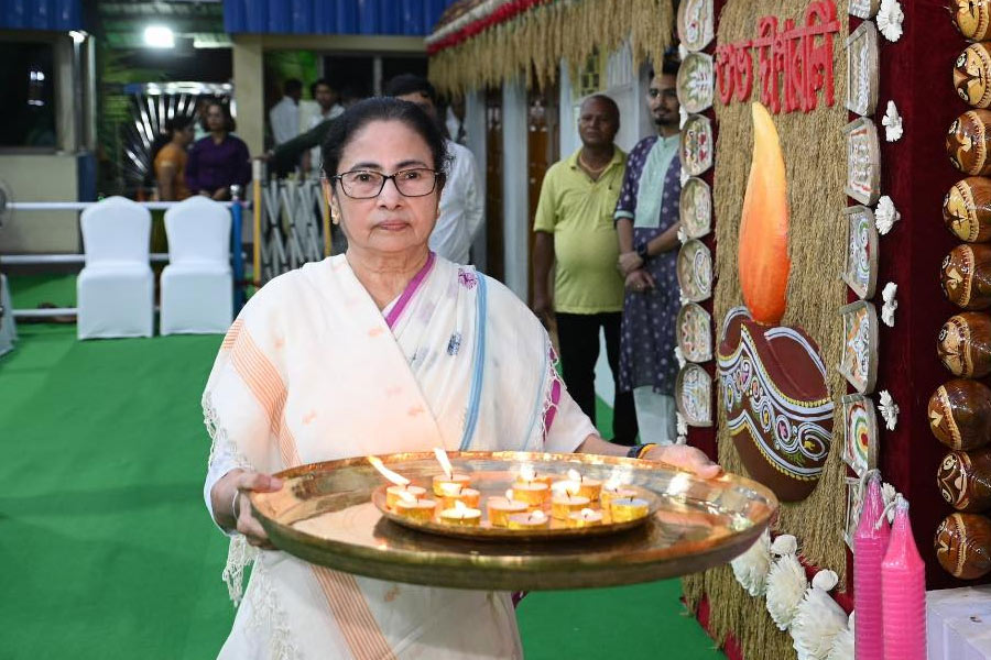 Mamata Banerjee composes song on Kali Puja