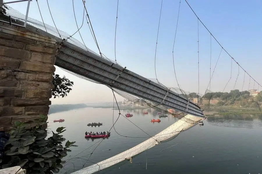 Industrialist out on bail In Gujarat's Morbi bridge collapse case felicitated