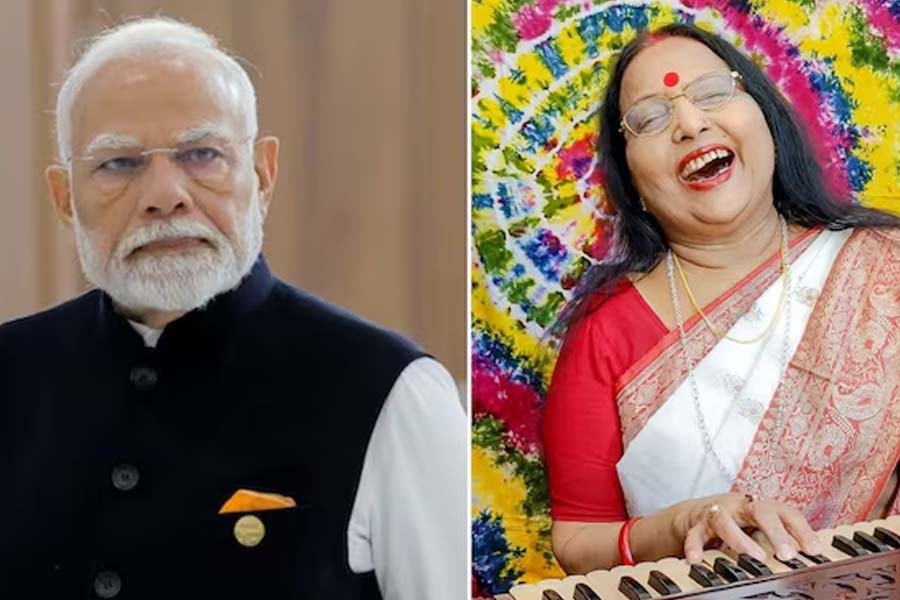 Singer Sharda Sinha on ventilator: PM Modi assures help for treatment