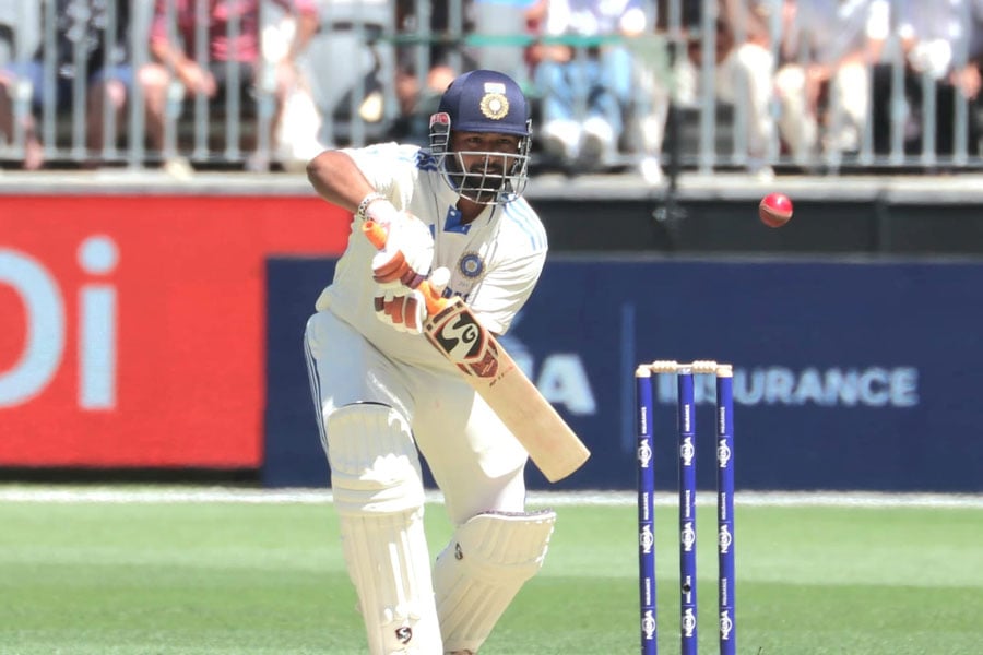 Border Gavaskar Trophy: Nathan Lyon asks IPL auction question to Rishabh Pant in middle of Perth test