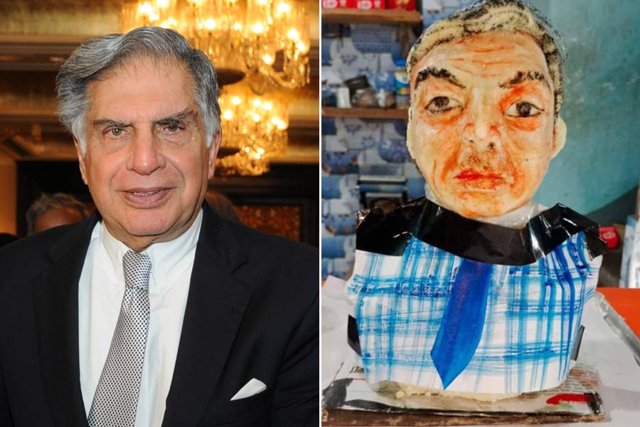 Sweet makers make Ratan Tata's statue to pay tribute their 'inspiration'