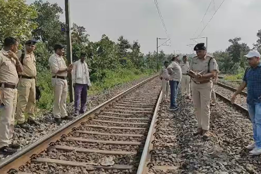 Train accident in Kerala 4 workers died