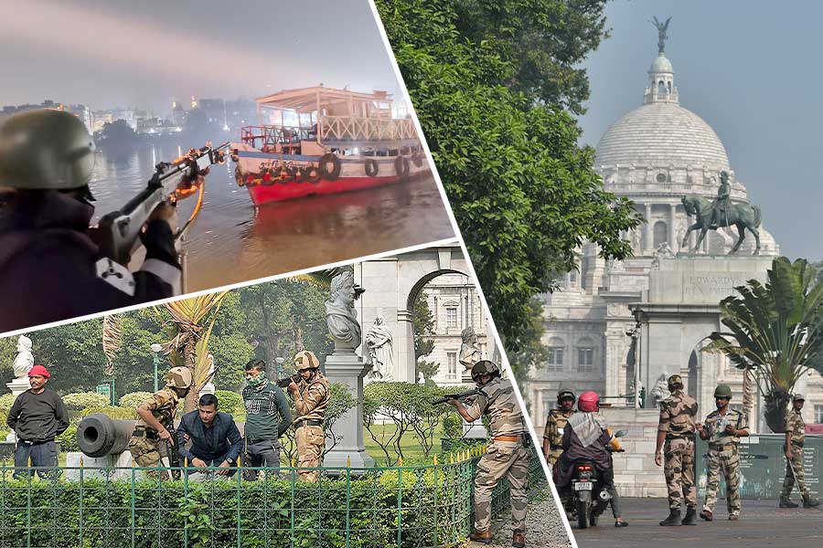 Drill at Victoria in Sea Vigil 2024 Sangbad Pratidin Photo Gallery: News Photos, Viral Pictures, Trending Photos - Sangbad Pratidin