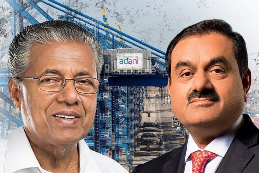 Adani To Invest Further 1.2 Bn doller Into Kerala Deep-sea Port