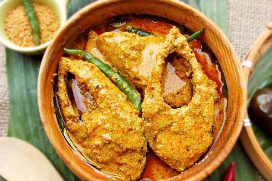 Bhai Phota: Hilsha, Chingri lip smacking recipes