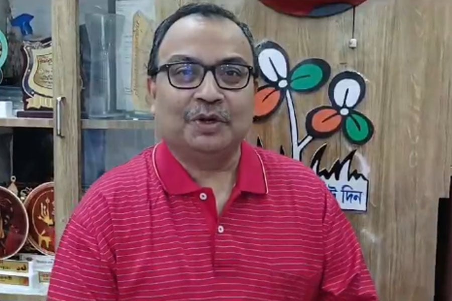 Kunal Ghosh writes poem about CPM loss in bye election