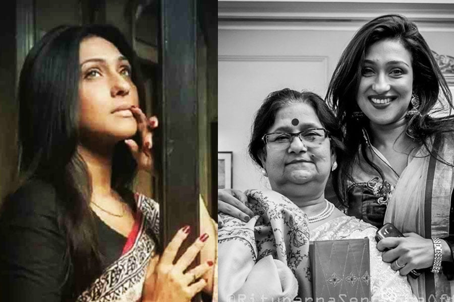 Actress Rituparna Sengupta's mother passes away