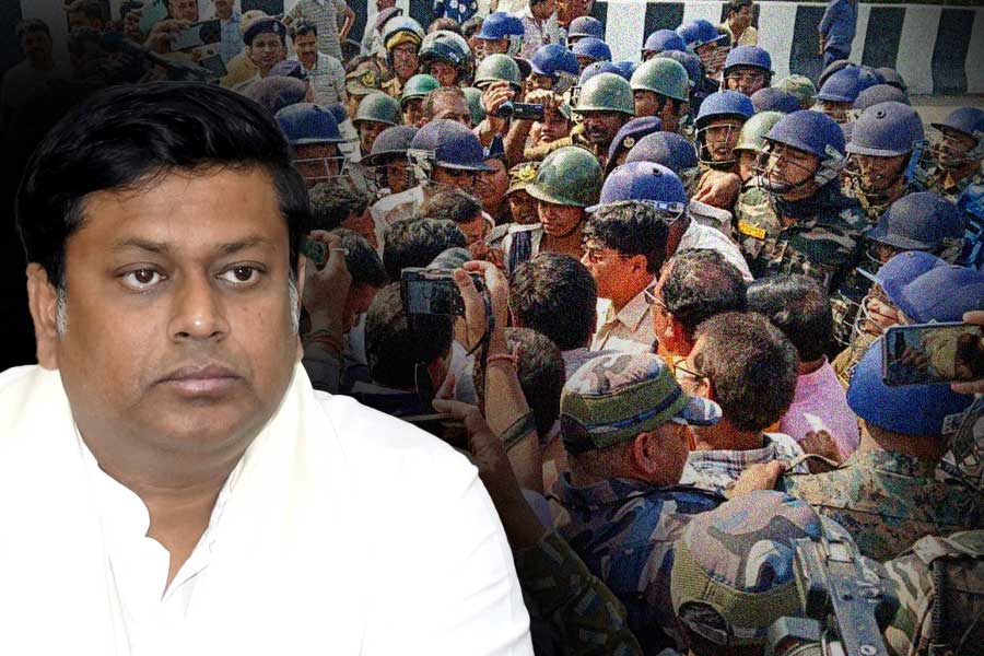 Sukanta Majumder stopped by police in Murshidabad