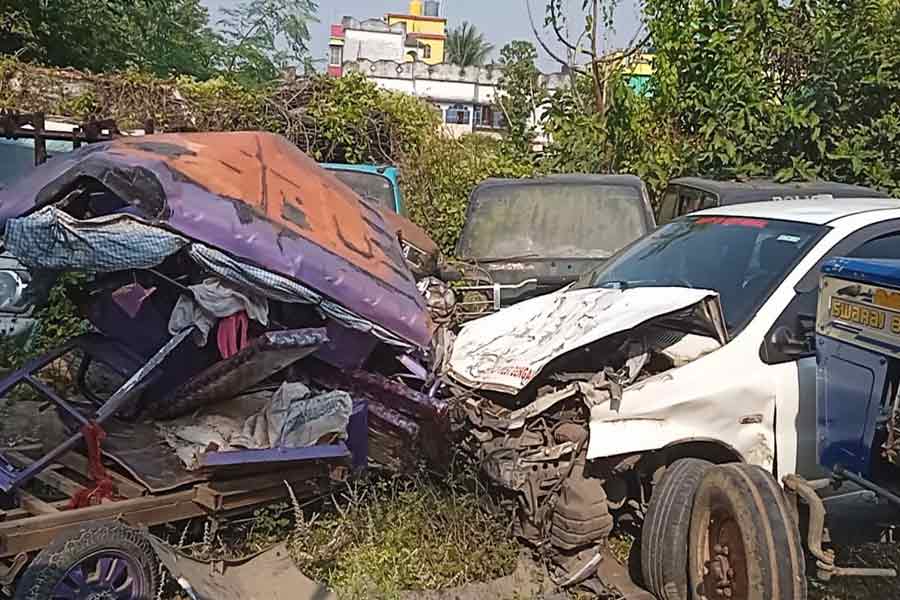 Two people killed in a road accident in Kalna