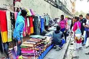 The alternative economy of Kolkata's hawkers