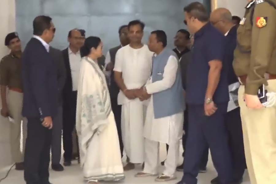 Mamata Banerjee takes tour of under-construction Jagannath temple at Digha