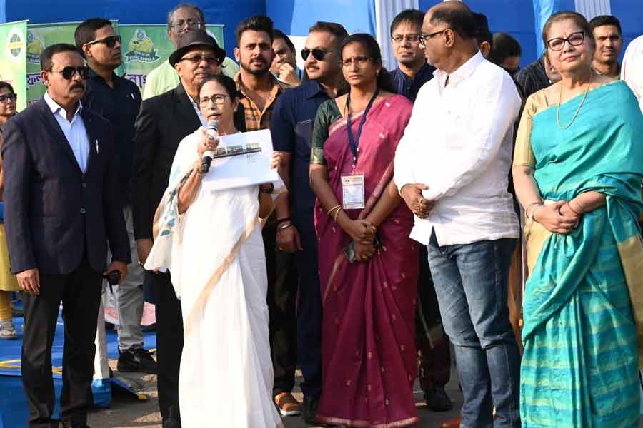 WB CM Mamata Banerjee inaugurates Sailen Manna Sarani