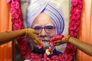 EX PM Manmohan Singh's last rites amid Congress vs BJP on memorial space