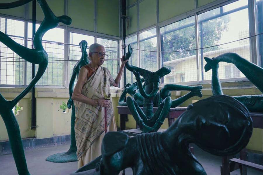 watch documentry of Sculpture Uma at Kolkata Film Festival 2024