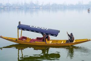 You can take a shikara ride on Jammu and Kashmir Dal Lake with a tap on Uber app