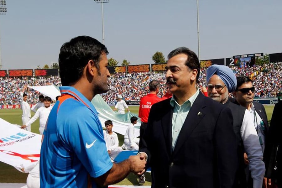 Manmohan Singh used cricket diplomacy to ease India-Pakistan relations