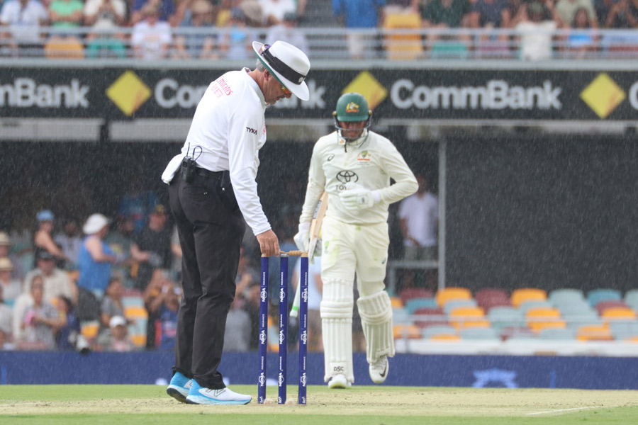 Play called off for day one in Brisbane test due to rain