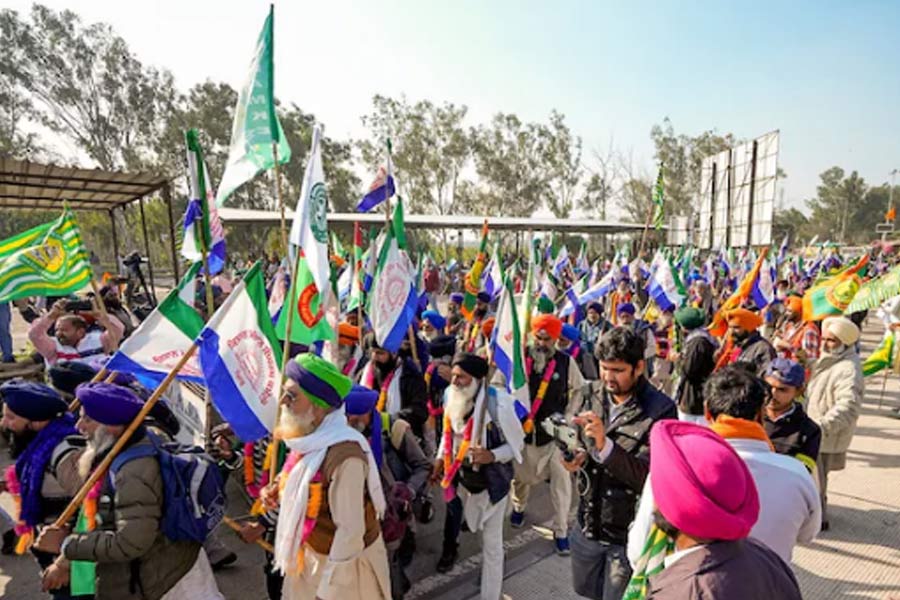 Farmers to resume protest march to Delhi