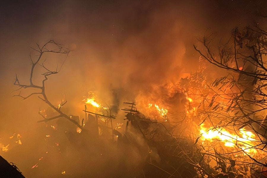 terrible fire in New Alipore, Kolkata