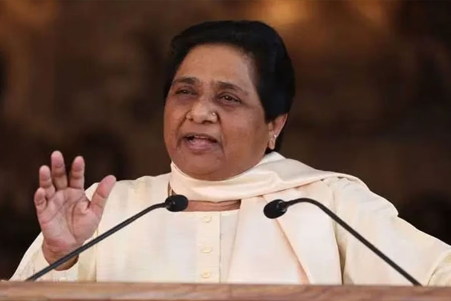 Mayawati demands Centre to bring back Dalits, Hindus from Bangladesh