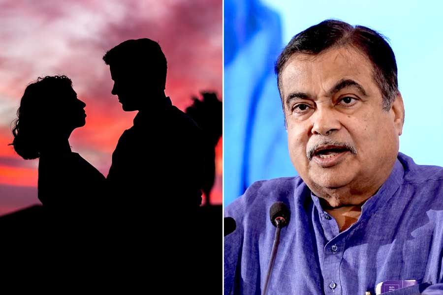 Live-in relationships violate norms, will destroy society, says Nitin Gadkari