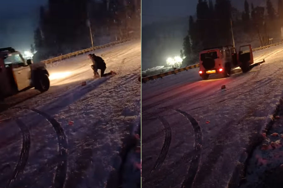 Man jumps out of moving car as it skids on snowy road near manali