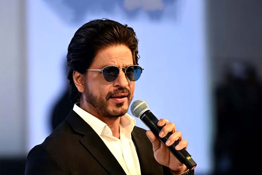 Shah Rukh Khan calls himself ‘semi-orphan' while talking about 'Mufasa: The Lion King'