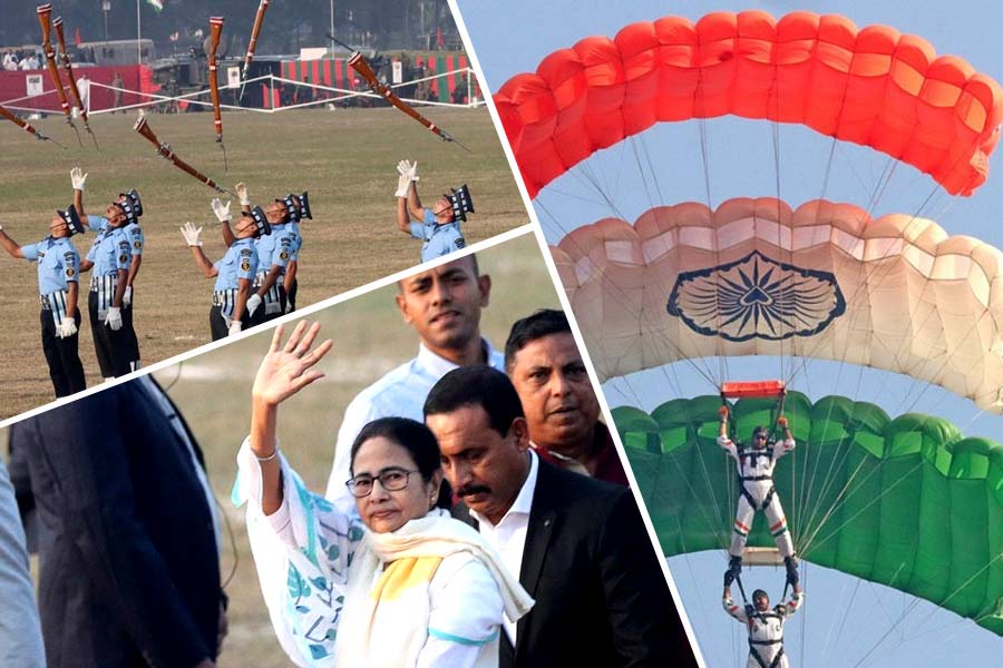 CM Mamata Banerjee joins Vijay Diwas Programme