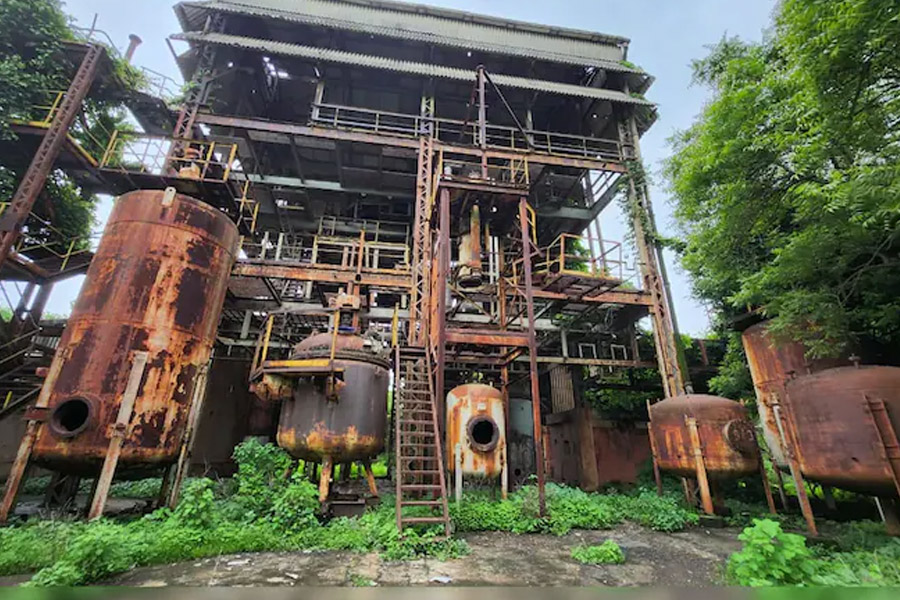 40-year-old toxic waste from Bhopal gas tragedy site leaves city