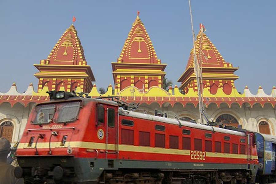 Eastern Railway prepares special trains for Gangasagar Mela