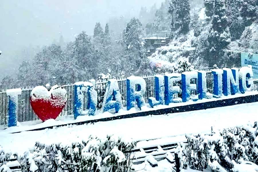 WB Weather Update: Met department predicts snowfall in Darjeeling