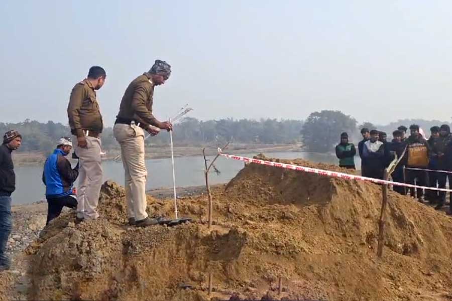 body of young man was found near Mejia thermal power station, Bankura