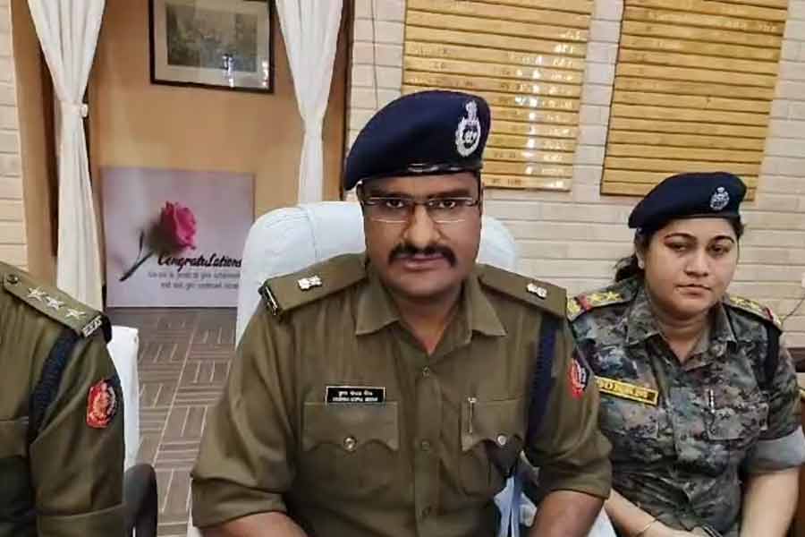 Mastermind of fake sim card gang arrested from Kolkata booked in Cooch Behar and Islampur