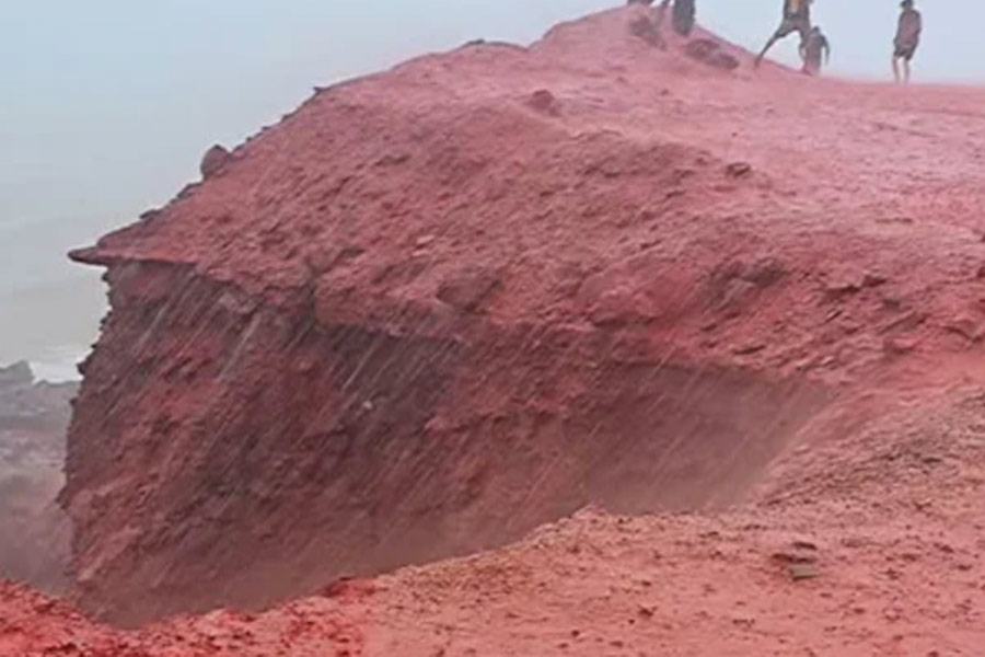 Iran beach turns bright red after mysterious 'blood rain'