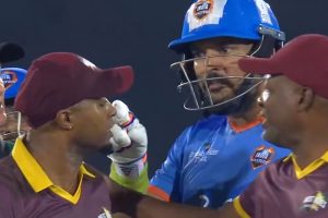 Yuvraj Singh and Tino Best get involved in heated face-off during IML final