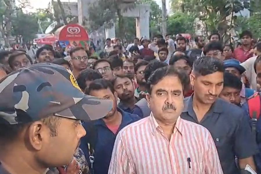 SSC Bhawan Avijan Live Update: Go back slogan against BJP MP Abhijit Gangopadhyay