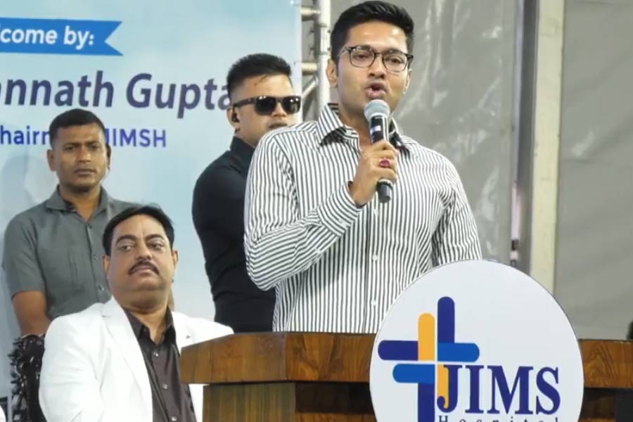 Abhishek Banerjee allerts people to combat unrest situation over Waqf Act protest