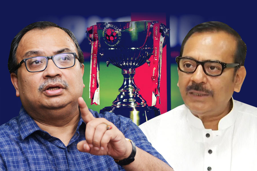 Kunal Ghosh fumes over Mohun Bagan not inviting sports minister