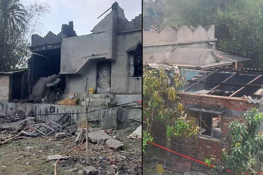 Question on license of fire cracker factory in Patharpratima Blast