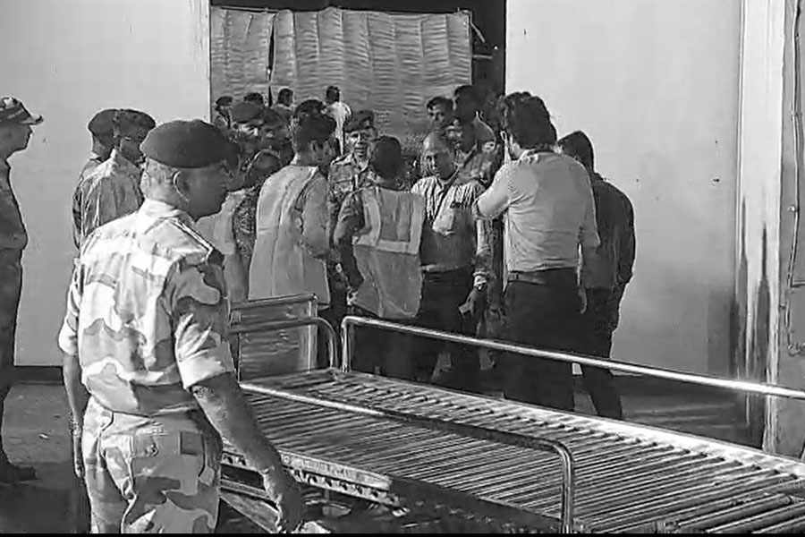 2 dead body from Kashmir returned to Kolkata