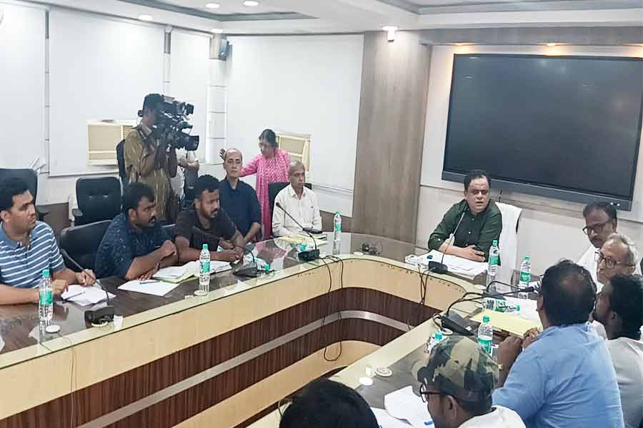 SSC Bhawan Avijan Live Update: 12 deprived teacher join meeting