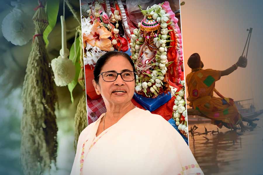 CM Mamata Banerjee wishes Bengali New year with new song and Bangla Divas