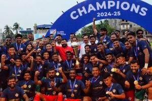 Diamond Harbour FC get I League 2 trophy after last match against Bengaluru United