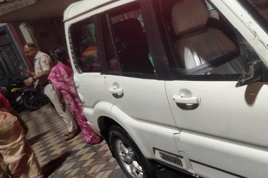 Minister Birbaha Hansda's car involved in accident