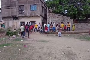 Example of harmony in violence-hit Murshidabad, Muslims guard Hindu neighbor's house