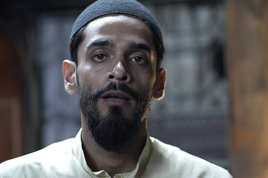Nawsad Siddique met an accident on the National highway near Howrah, but he is stable