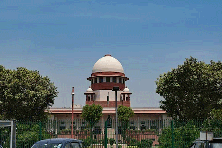 Supreme Court body recommends seveb high court judges' transfer