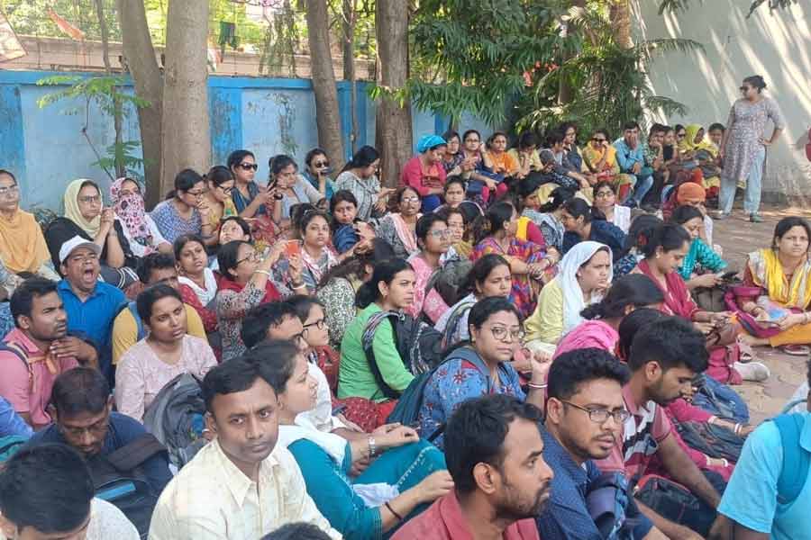 SSC deprived teacher to arrange a rally at Delhi