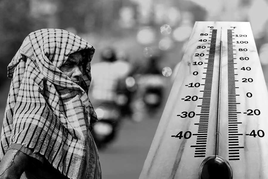 Weather Update: Kolkata may face thunder storm with rain in Weekend